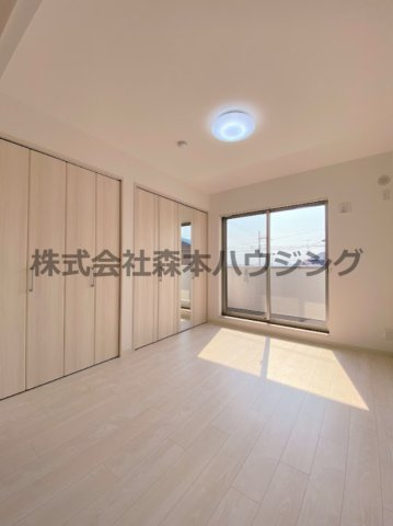 【洋室】 | 　ピレーネ北条Ⅰ | ※同タイプ別室の写真となります。
　設備内容や内装色調など相違がある場合は実際のお部屋の現状優先となります。