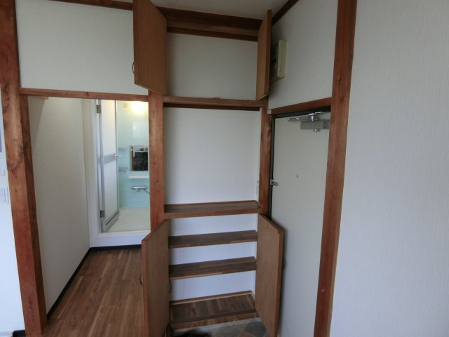 根岸スカイハイツの収納|他のお部屋の参考写真となります。