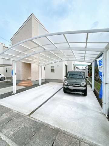 中古戸建　岐阜市日野南3丁目　令和3年築の駐車場