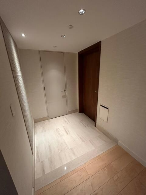元麻布ヒルズフォレストタワーの玄関