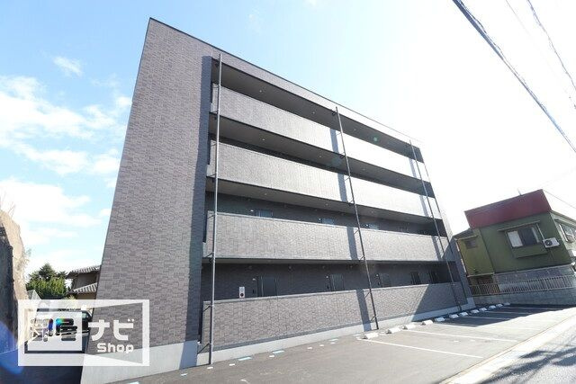 クレール東福山の外観