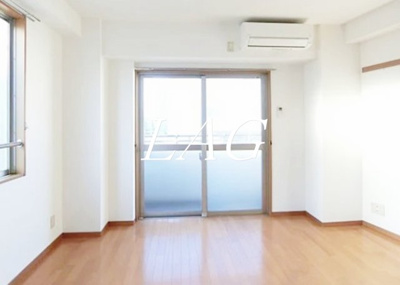 【居間・リビング】 | シャルム住吉 | 洋室のお部屋です。