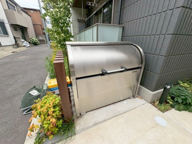 ＢＥＬＬＥ　ＤＥＭＥＵＲＥ　７のその他共用部分|★敷地内ゴミストッカーあり★