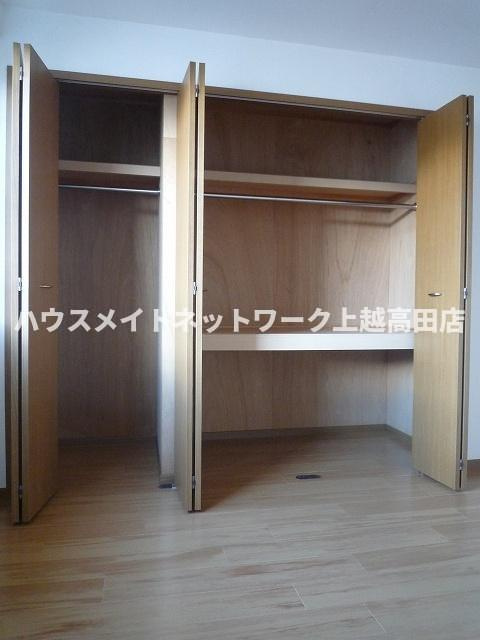 エトワールＡの収納|クローゼット