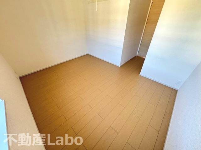 フィールグラッドBの洋室