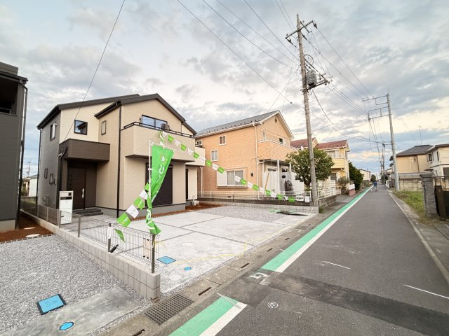 【前面道路含む現地写真】 | 熊谷市拾六間第7   LiveleGarden.s　新築戸建　全2棟　2号棟