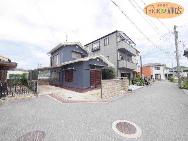 姫路市下手野4丁目　中古戸建の前面道路含む現地写真