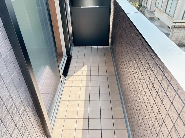 ルリエ目黒中央町　新築　耐震等級3　YourMaisonのバルコニー