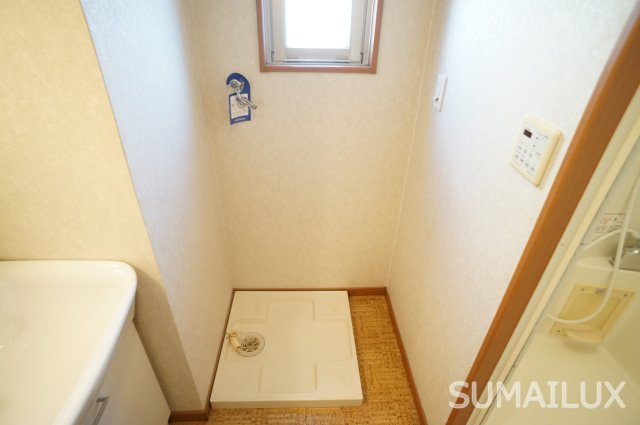 熊本市中央区紺屋今町の賃貸マンションの洗面所