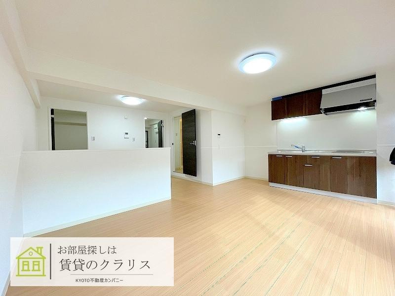 クレストユリの居間・リビング