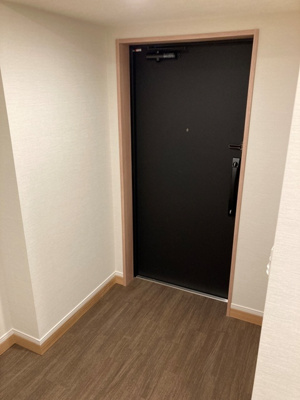 【玄関】 | ＴＫＢ高尾稲荷 | ※写真は同タイプ住戸です。