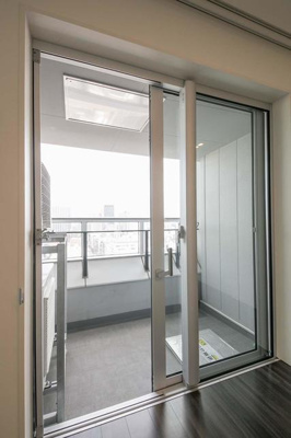 【バルコニー】 | パークアクシス御成門 | ※写真は同タイプ住戸です。