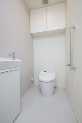 【トイレ】 | パークアクシス御成門 | ※写真は同タイプ住戸です。