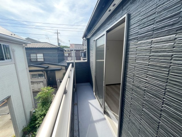所沢市上新井5丁目【新築戸建て】のバルコニー|陽光あふれる南面バルコニー♪