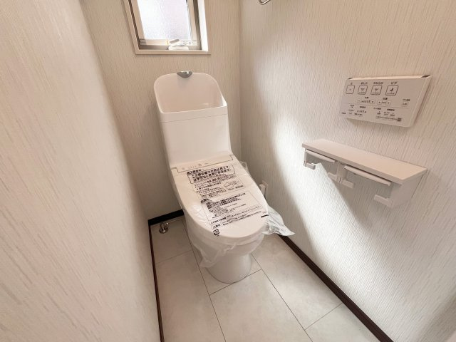 所沢市上新井5丁目【新築戸建て】のトイレ|シンプルで使いやすいトイレです♪