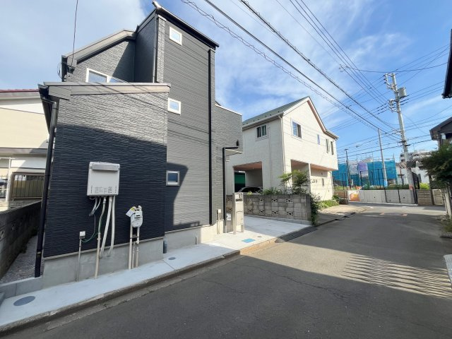 所沢市上新井5丁目【新築戸建て】の前面道路含む現地写真|前面道路含む現地写真です