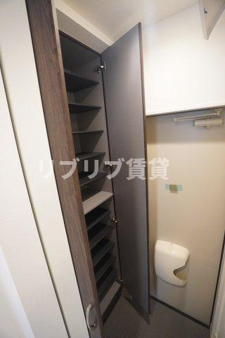 パステールグラン大森台の玄関