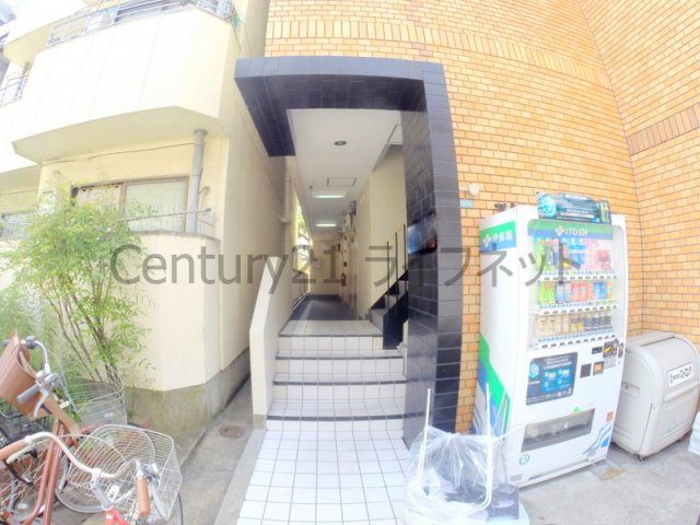 【エントランス】 | ストロング第3新大阪