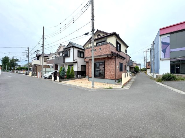 戸建 さいたま市北区宮原町４丁目の前面道路含む現地写真|外観