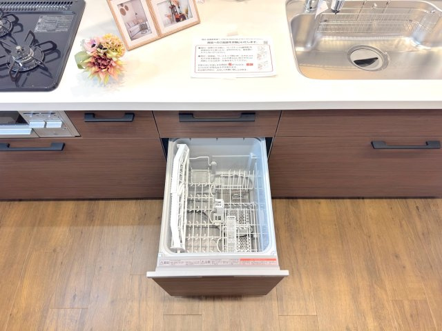 戸建 さいたま市北区宮原町４丁目の発電・温水設備|食洗機