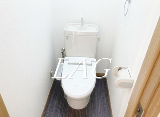 【トイレ】 | エヴィアン | トイレです。