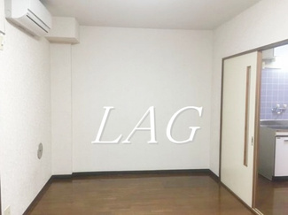 【居間・リビング】 | フローラルパレス大成 | 洋室のお部屋です。