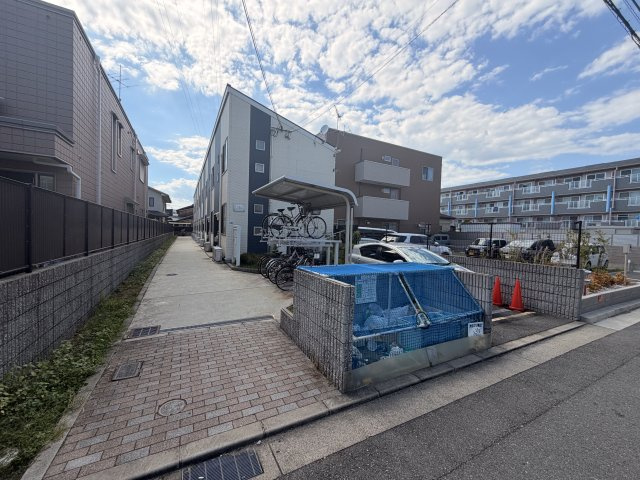 レオネクスト一津屋