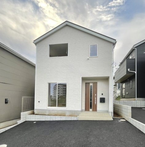 松戸市六実第１２の外観|8月7日撮影
価格　3,988万円→3,888万円へ変更