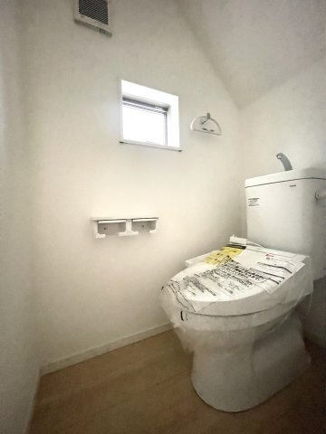 松戸市六実第１２のトイレ|1階トイレです