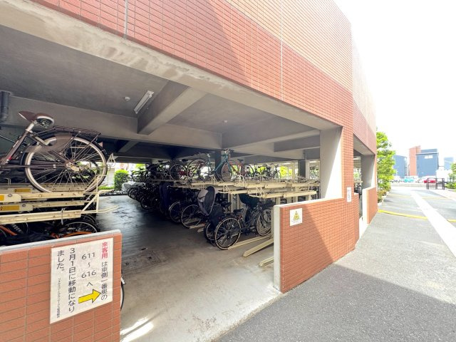 フォルスコートグランマークスの駐輪場|駐輪場