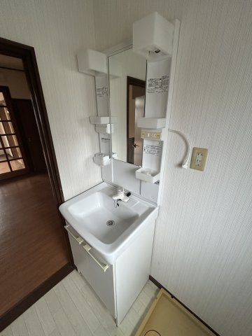 サンモール西原の洗面所