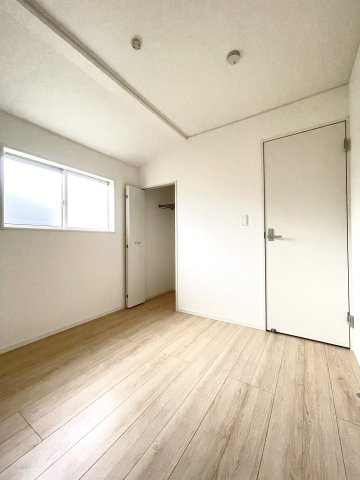 松戸市六実第１２の洋室|2F洋室です