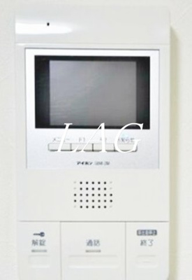 【セキュリティ】 | グラード堀切 | モニター付きインターホンです。