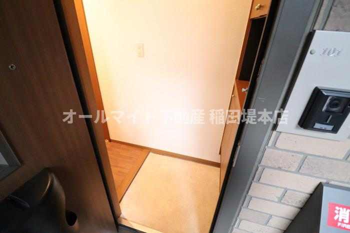 サンパティークメゾン南生田Bの玄関