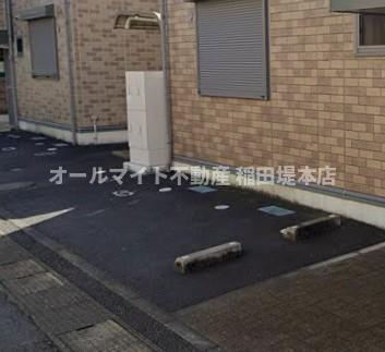 サンパティークメゾン南生田Bの駐車場