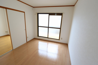 【洋室】 | ライラックしのはら