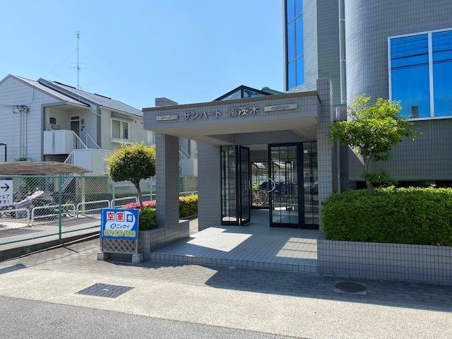 サンハート南茨木のエントランス