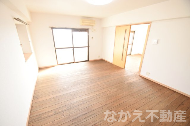 【居間・リビング】 | 使いやすい居間です
