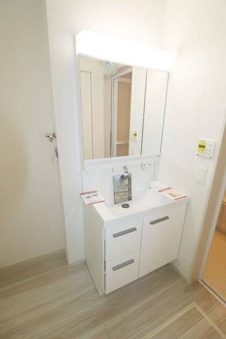 郡山市富久山町福原字町田　　　  2号棟　　　明健小学校、明健中学区　の洗面所