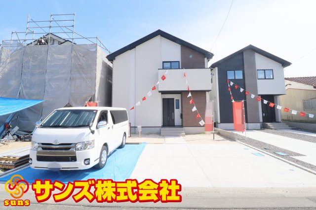 郡山市富久山町福原字町田　　　  2号棟　　　明健小学校、明健中学区　の外観|北側から見た駐車場を含む外観♪