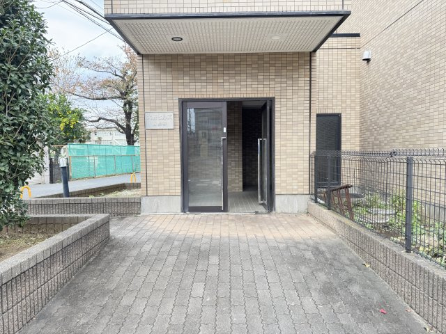 大新ヒルズ西馬橋のエントランス
