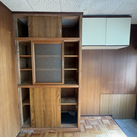 室蘭市緑町6-2戸建の収納