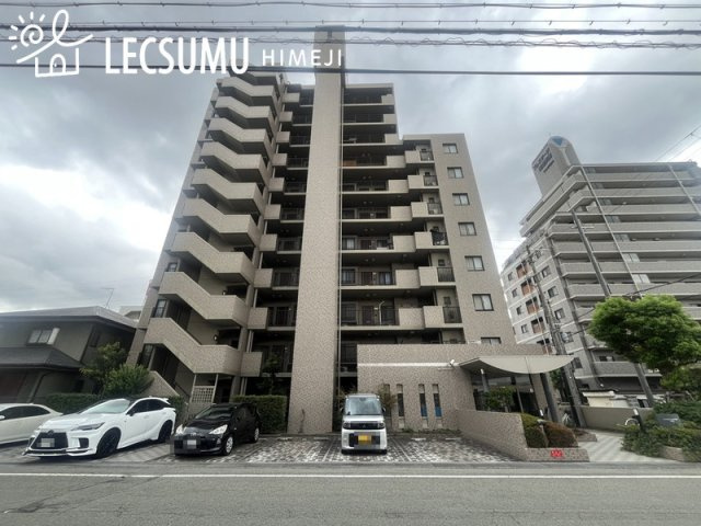 エンブレイス姫路手柄東の間取り