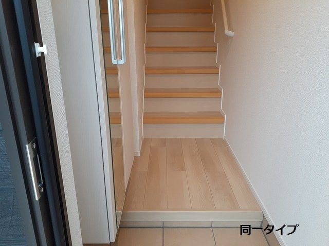 スピアージャ　アン　フィーメＣの玄関