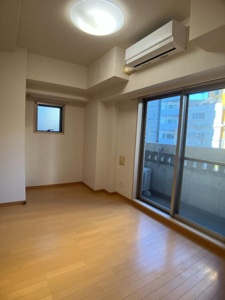 エクセリア大山３０１号室の居間・リビング