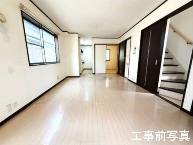 横浜市鶴見区潮田町１丁目 中古戸建て【仲介手数料無料】の居間・リビング