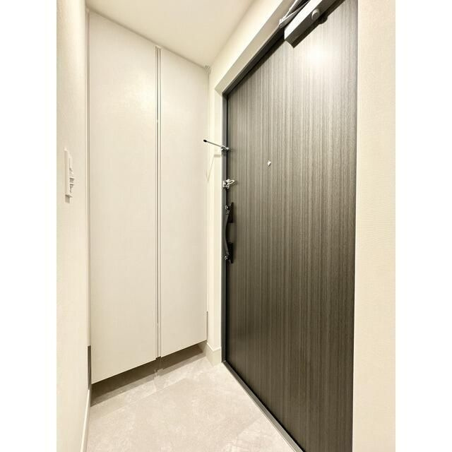 シーズンフラッツ東十条の玄関