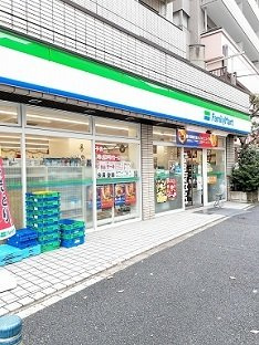 【周辺】 | カーサ・エレガンス | ファミリーマート上池袋店まで252m