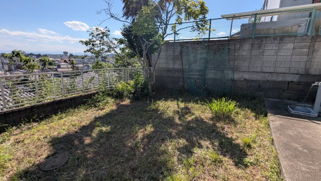 堤町住宅の庭