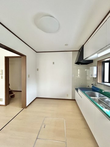緑区鳴海町戸建ての居間・リビング